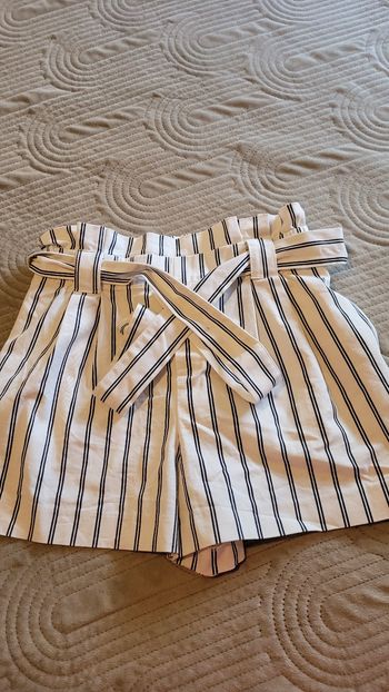 Vends joli short