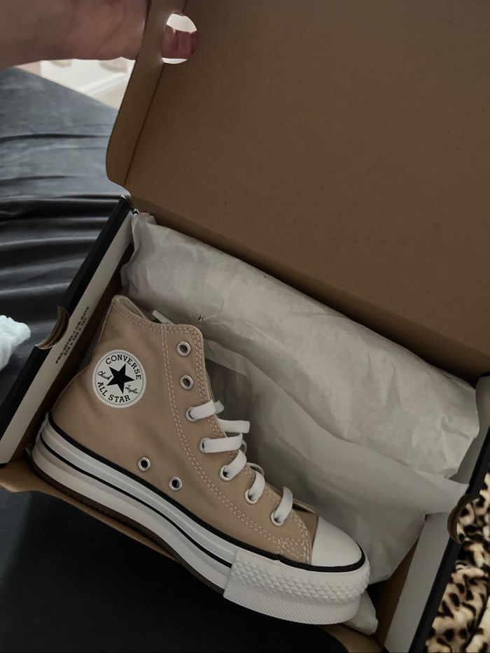 Converse 35.5  neuf - photo numéro 4