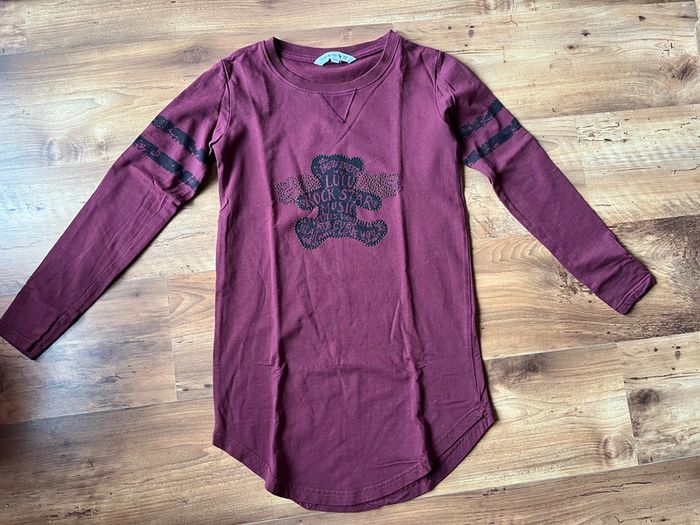 TEE shirt