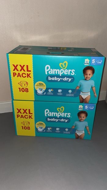 2 pack XXL de couches Pampers taille 5