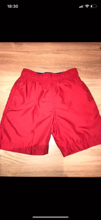 Short maillot de bain taille 4 ans