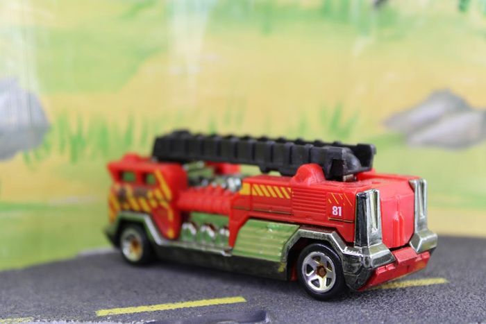 Hot wheels camion de pompier - photo numéro 3