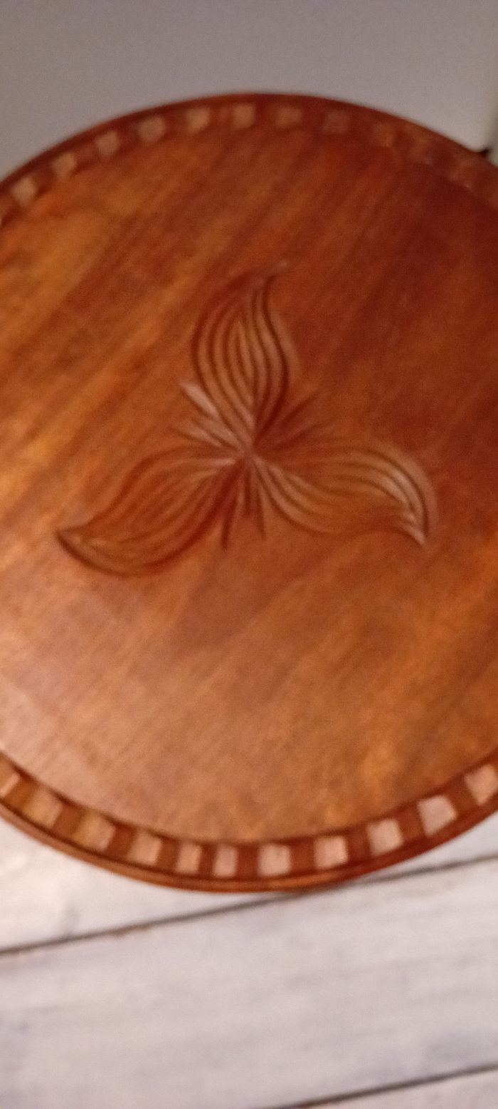 Petite table originale pliable - photo numéro 2