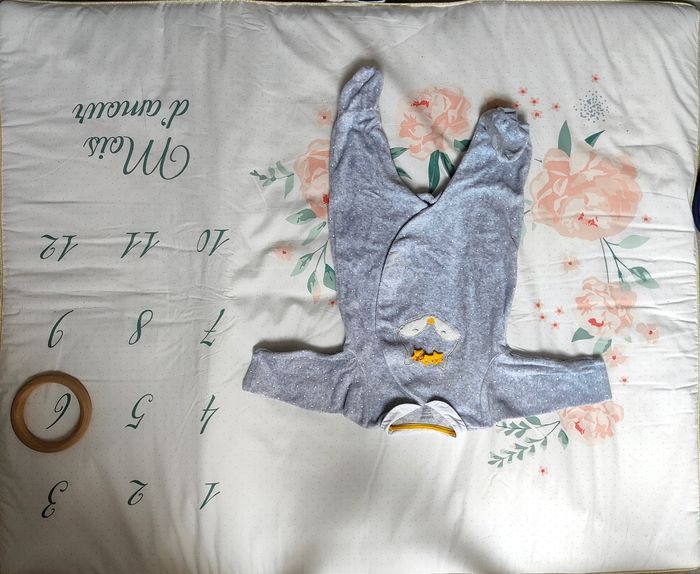 Pyjama taille 6 mois
