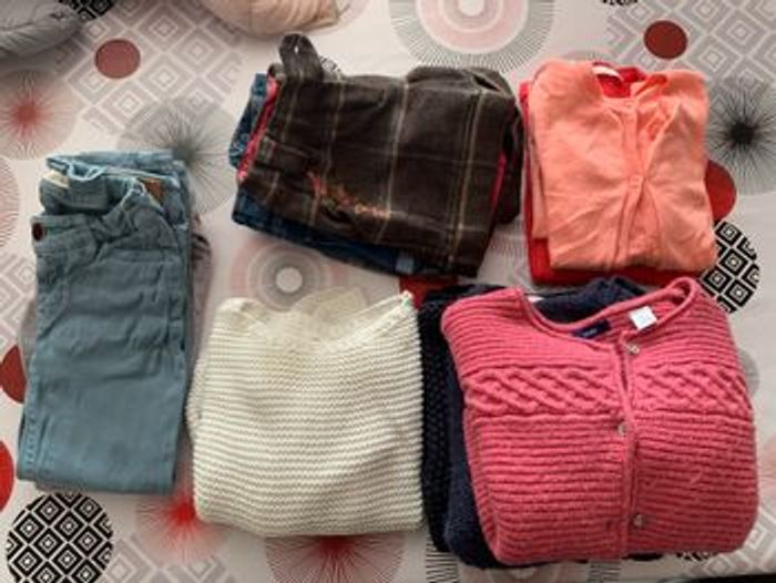Lot de vêtements 13 pièces taille 5 ans