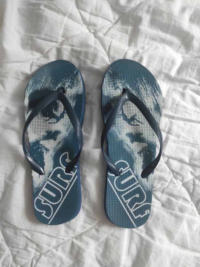 Tong bleu et blanc