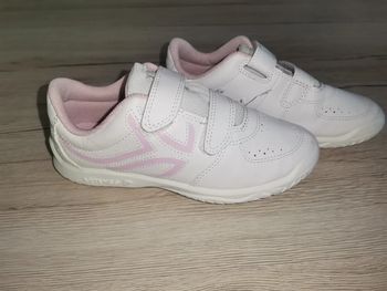Chaussure de gym taille 33 semelle blanche Decathlon