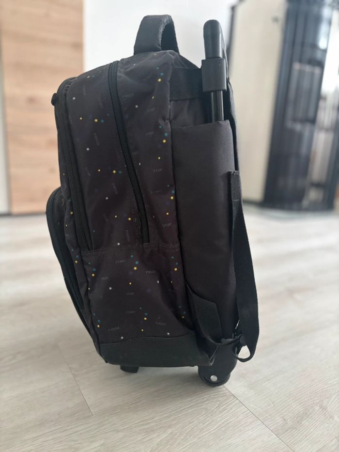 Cartable à roulette - photo numéro 4