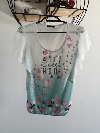 Blouse blanche et bleue