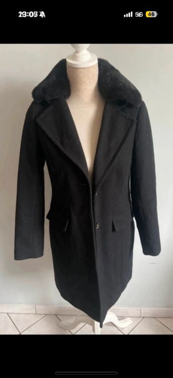 Manteau long noir col fourrure