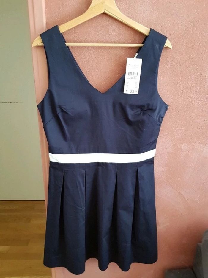 Robe Camaïeu marine et blanche neuve avec étiquette - photo numéro 7