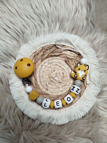 Attache tétine personnalisée