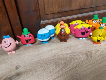 Lot de 27 figurines Monsieur & Madame 