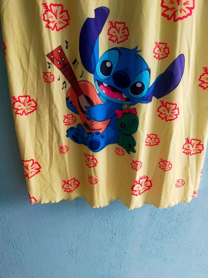 🌸 Robe d’été à bretelles imprimé Stitch – Taille L – Neuve 🌸 - photo numéro 3