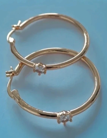 Créoles 35 mm plaquées or et zircons