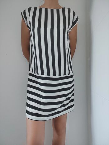 Robe rayée mango noire et blanche