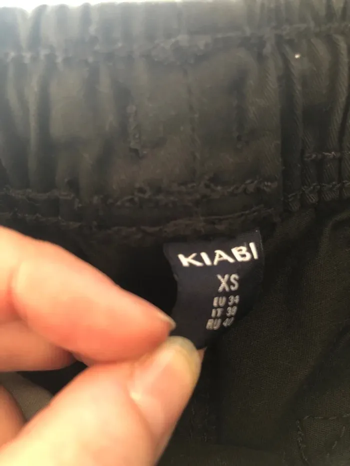 Pantalon cargo noir taille xs - photo numéro 4