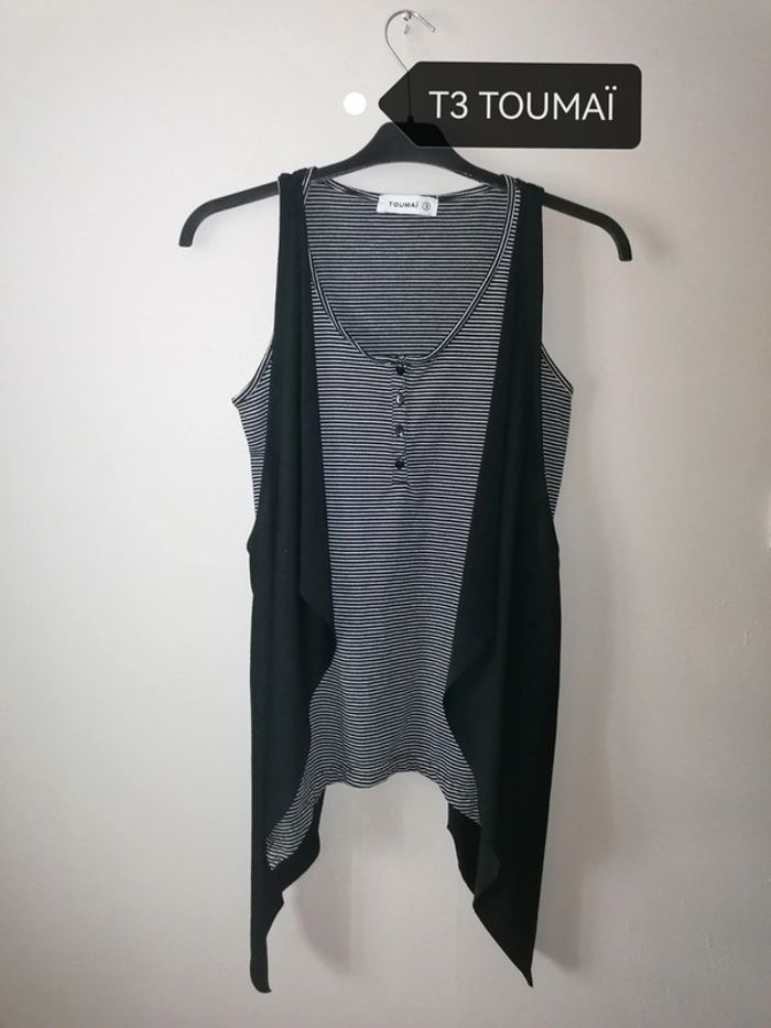 Tee-shirt et son gilet sans manche T3