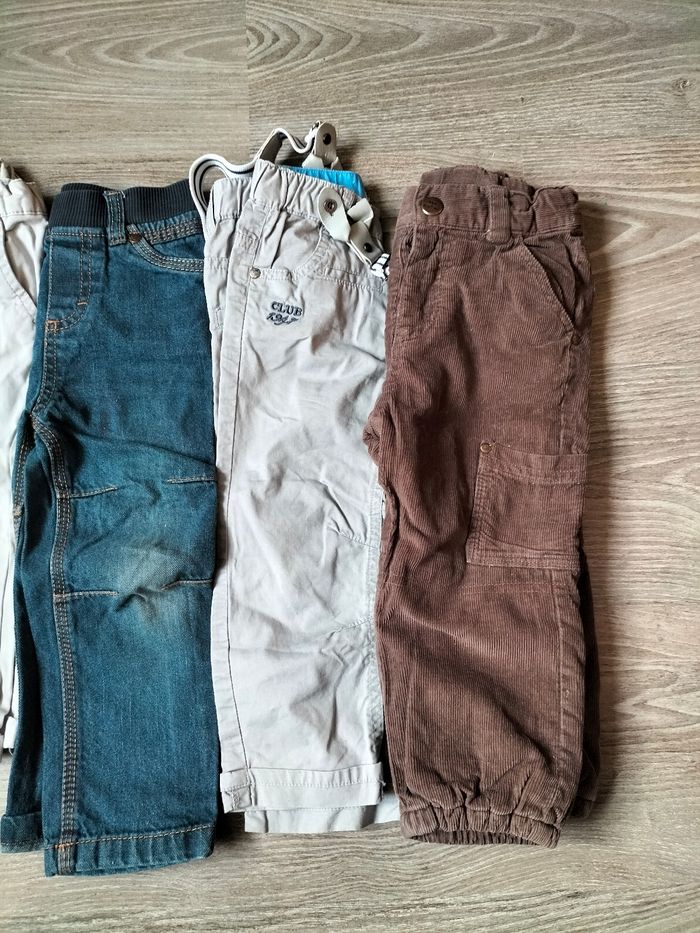 Lot  jeans /pantalon 2 ans - photo numéro 5