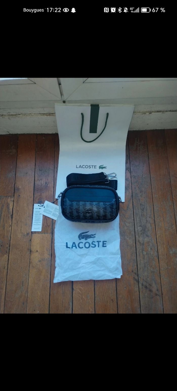 Sacoche lacoste neuve