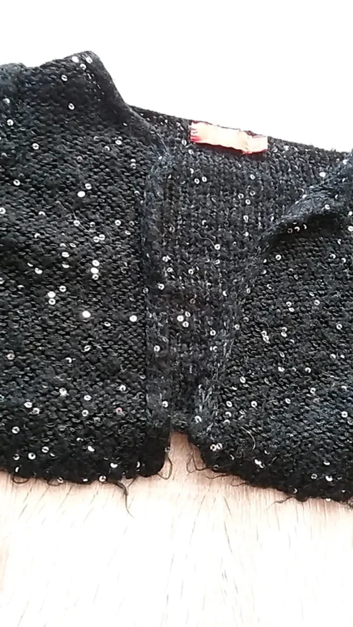 Boléro à strass taille 3 ans - photo numéro 2