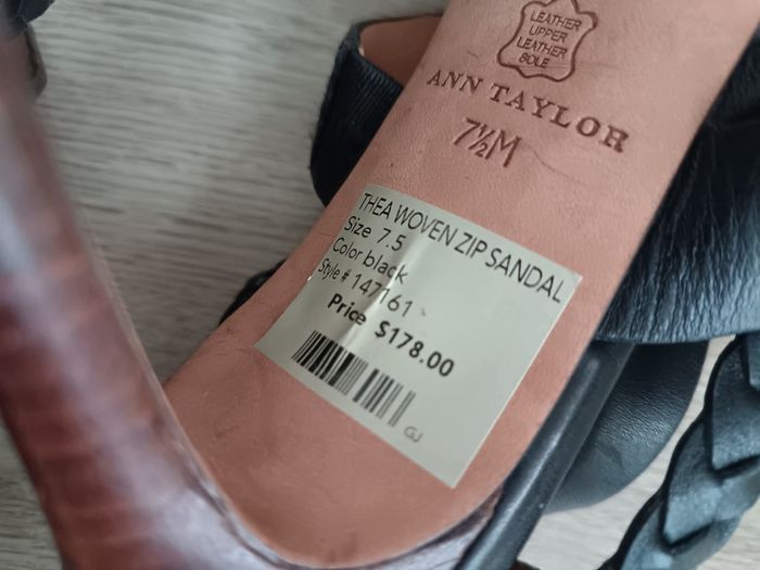 Talons neufs avec étiquette p38 - photo numéro 2