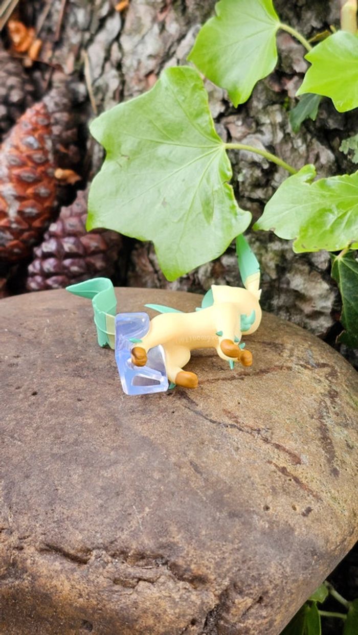 Super figurine Pokemon Nintendo scale world Phyllali - photo numéro 6