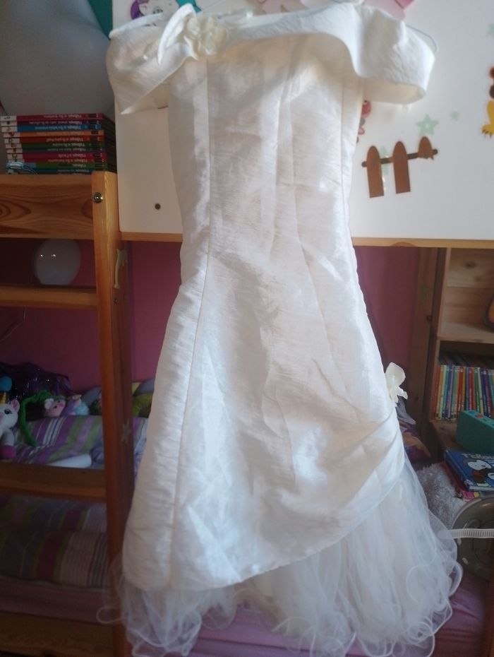 Robe écru fines bretelles avec fleurs 10 ans