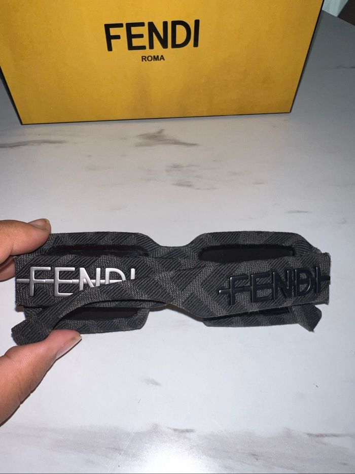 Lunette fendi - photo numéro 10