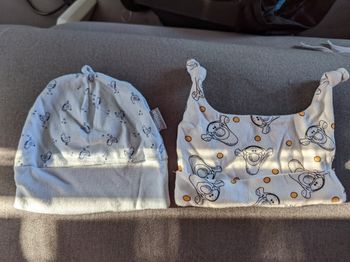 Lot bonnets naissance