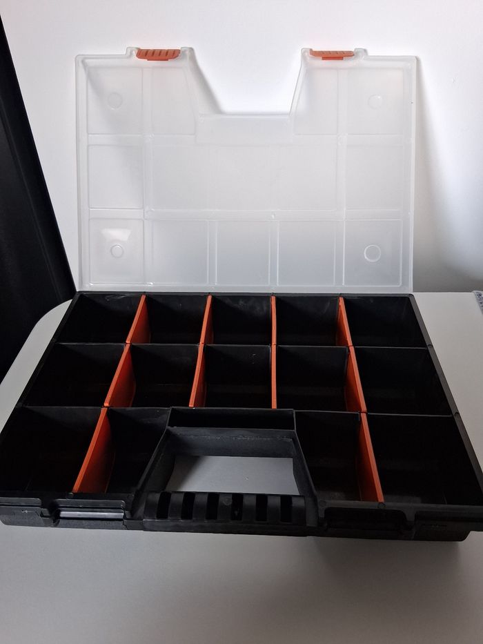 Boîte de rangement avec compartiments amovible - photo numéro 2