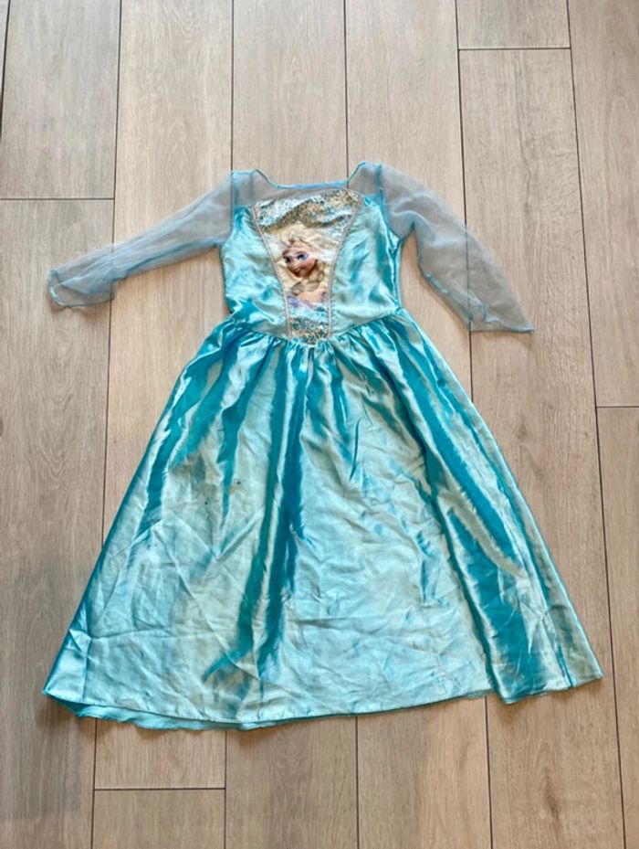 Déguisement La Reine des Neige 7/8 ans