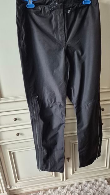 Pantalon de pluie matière glissante pour pluie