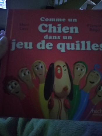 Comme un chien dans un jeu de quille
