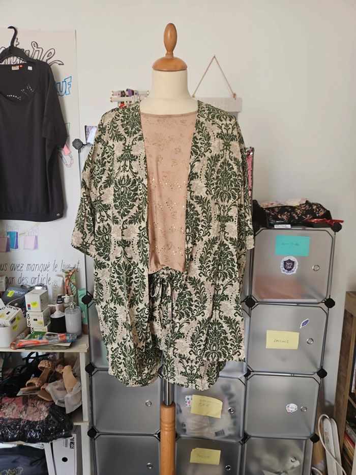 Ensemble vert et crème short et haut kimono femme 42 neuf #lora11femme42