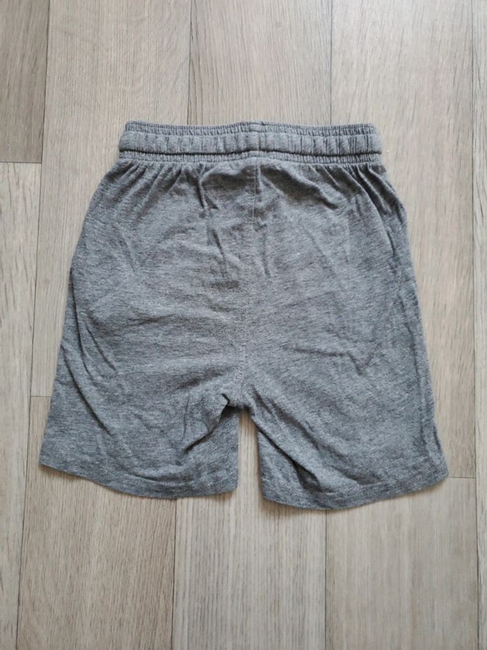 Short 5 ans Kiabi - photo numéro 4