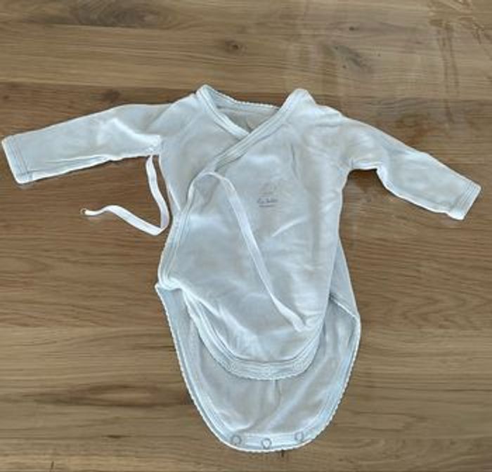 Lot 4 articles bébé 3M – Très bon état, pratique et confortable - photo numéro 2