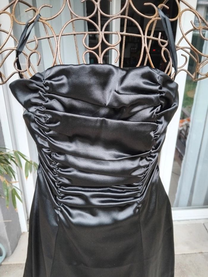Robe bustier avec écharpe - photo numéro 4