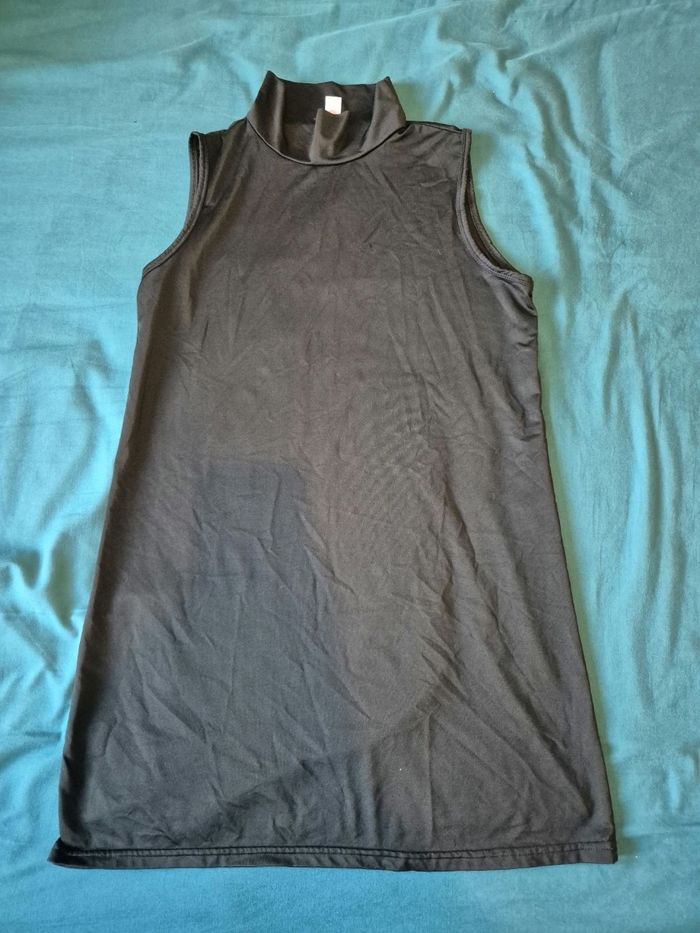 Haut sans manches col roulé