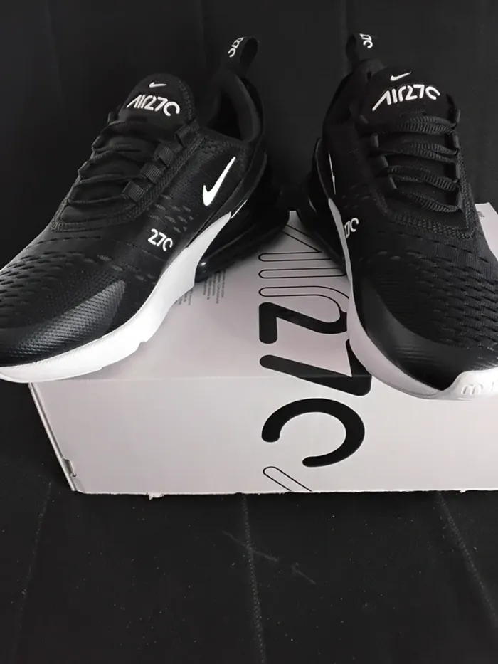 Baskets Nike Air Max 270 - photo numéro 4