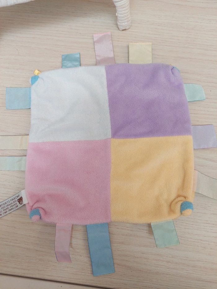 Cmp -.doudou plat carré patchwork multicolore - photo numéro 3