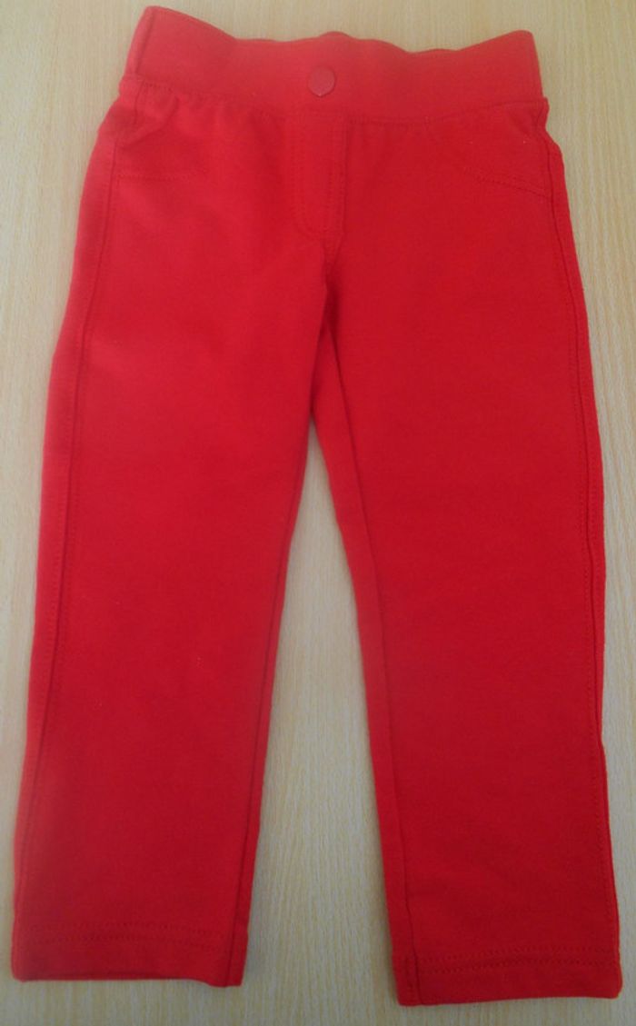 Pantalon rouge fille-garçon 3-4 ans neuf