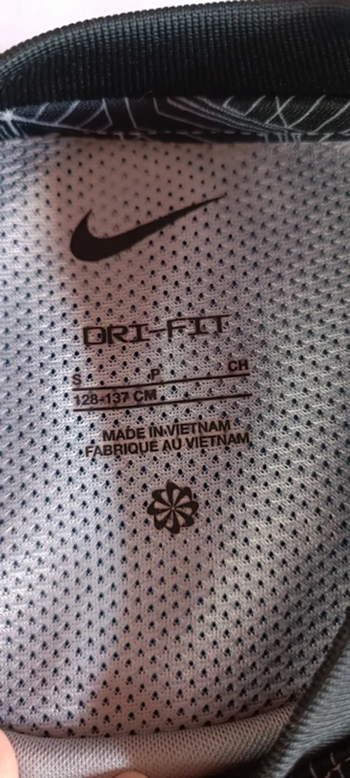T. Shirt nike - photo numéro 2