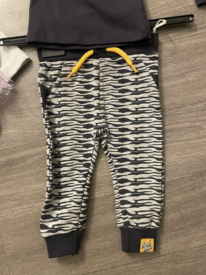 Lot bébé fille 6/9 mois - photo numéro 5