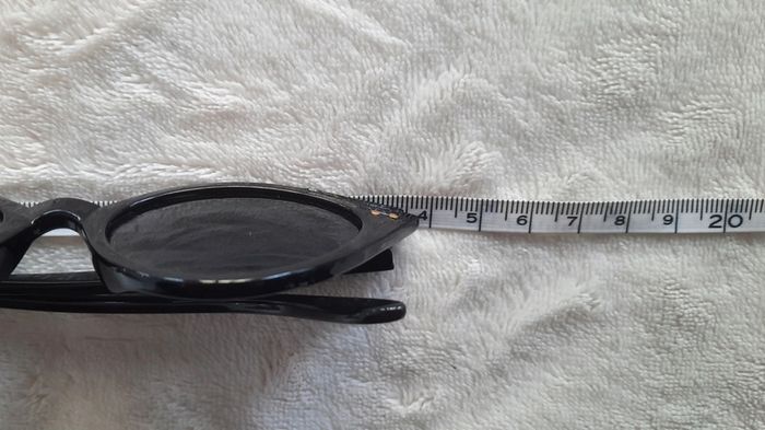 Lunette de soleil - photo numéro 6