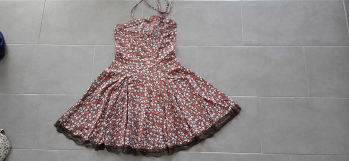 Robe dos nu  évasée t.38