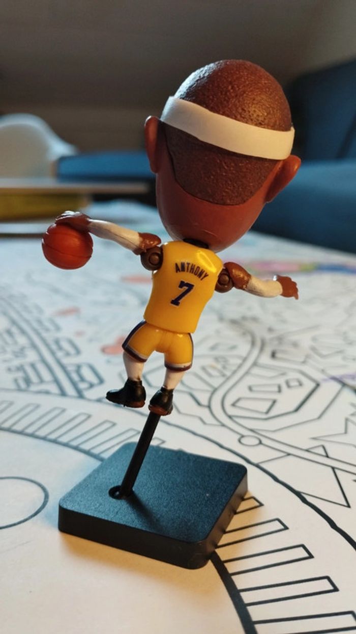 Petite figurine basketball NBA neuve Carmelo Anthony los Angeles Lakers - photo numéro 2