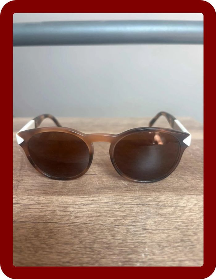Lunette de soleil Prada grand verre année 2000 blanche et marron - photo numéro 7