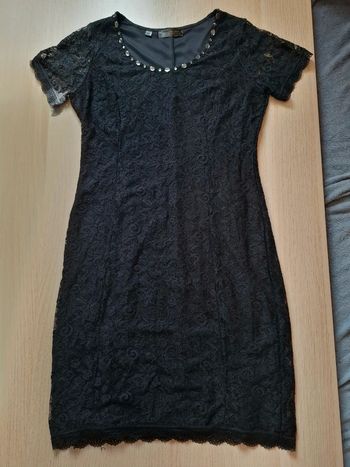 Robe noire dentelle