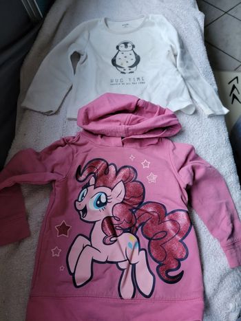 Lot de 2 pulls et un collant